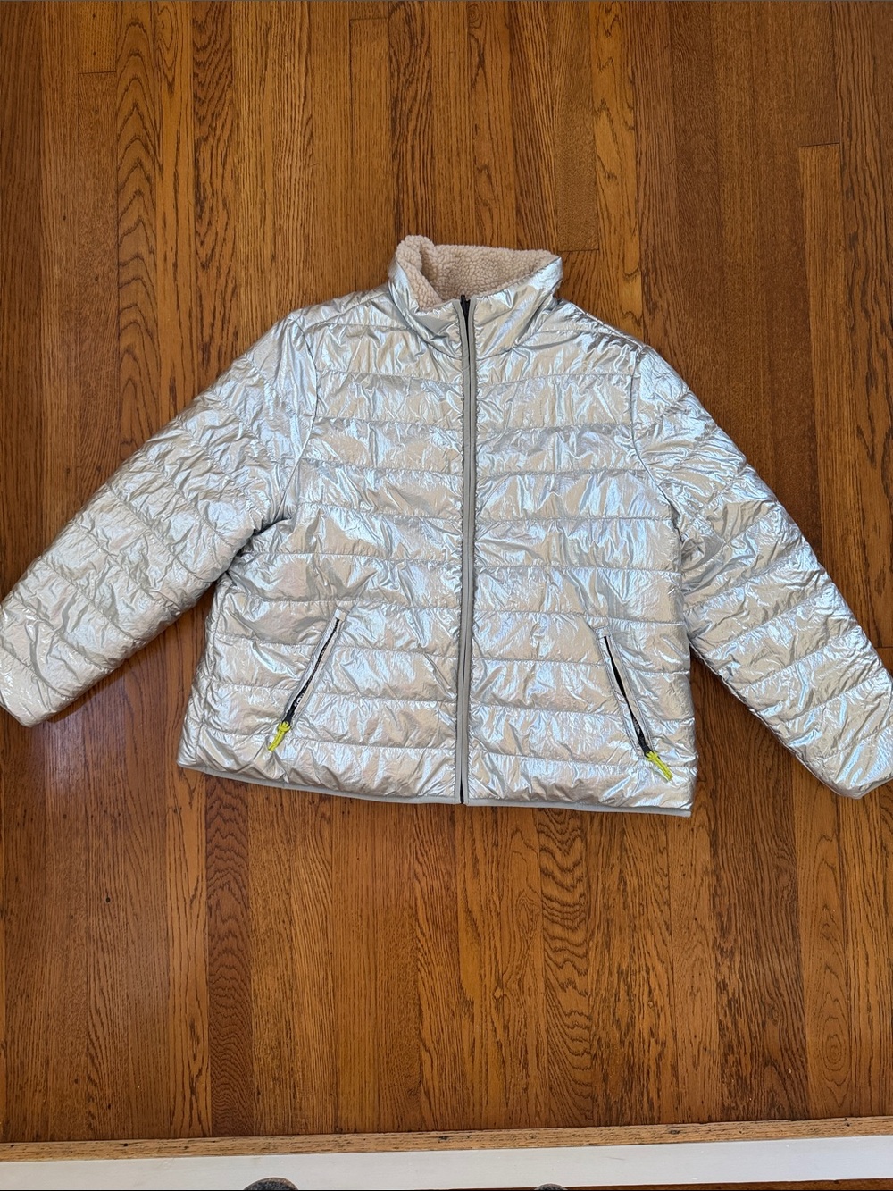 Boden reversible Metallic Silver/Sherpa Quilted Puffer Jacket